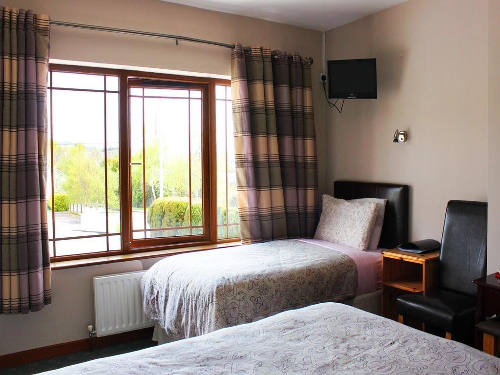 Avelow House B&B เคนแมร์ ภายนอก รูปภาพ